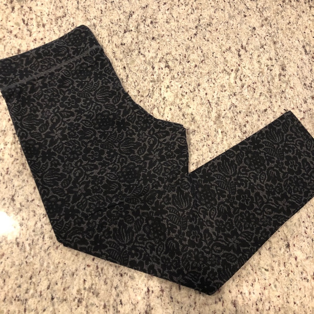 NWOT aerie printed leggings